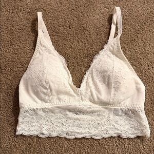 Hollister Cream Lace Bralette